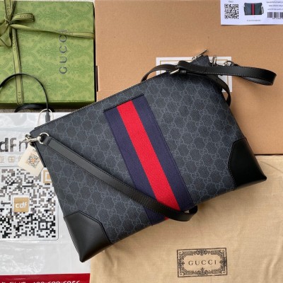 Gucci Messenger Bag in Black GG Supreme Canvas with Web