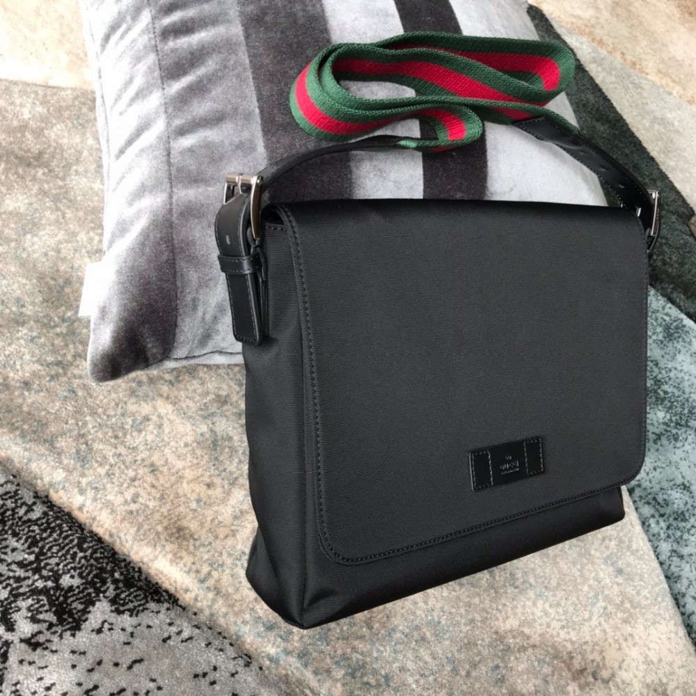 Gucci Messenger Bag in Black Techno Canvas