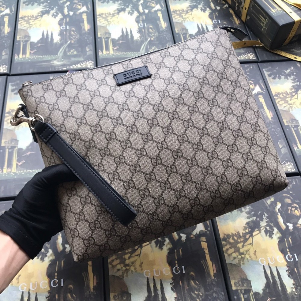 Gucci Portfolio Pouch in Beige GG Supreme Canvas