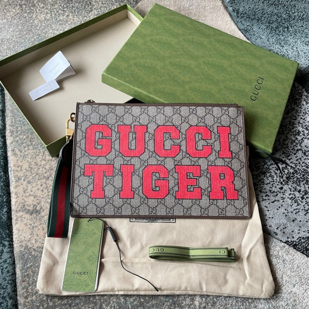 Gucci Portfolio Pouch in GG Supreme with Tiger Letter