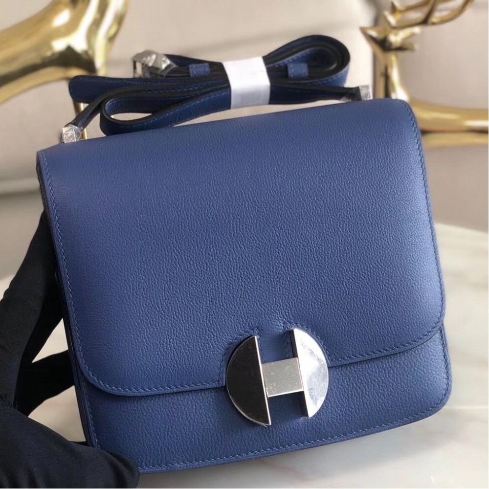 Hermes 2002 20cm Bag In Blue Brighton Evercolor Calfskin LDBS241387