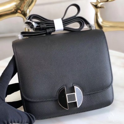 Hermes 2002 20cm Bag In Noir Evercolor Calfskin LDBS241393