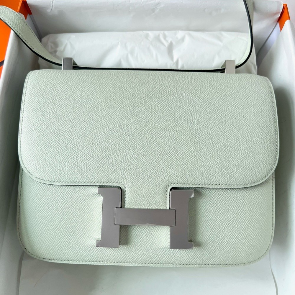 Hermes Constance 24 Handmade Bag In Vert Fizz Epsom Calfskin LDBS241998