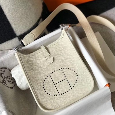 Hermes Evelyne III TPM Bag In Beton Clemence Leather LDBS242100