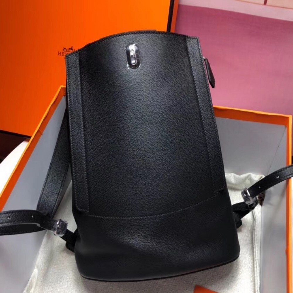 Hermes GR24 Backpack In Black Everycolor Calfskin LDBS242210