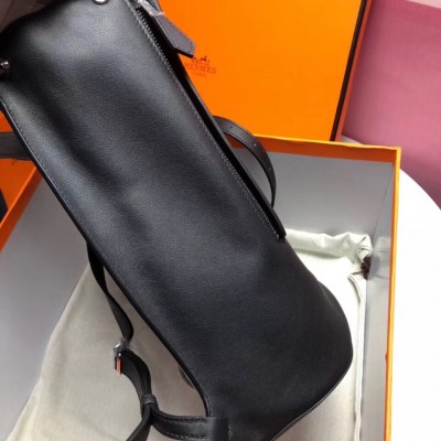 Hermes GR24 Backpack In Black Swift Calfskin LDBS242211