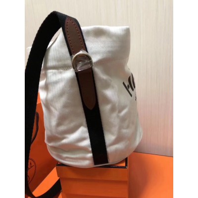 Hermes Grooming Bucket Bag In White Canvas LDBS242258