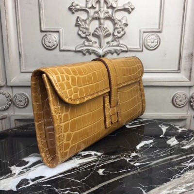 Hermes Jige Elan 29 Clutch In Camarel Crocodile Leather LDBS242341