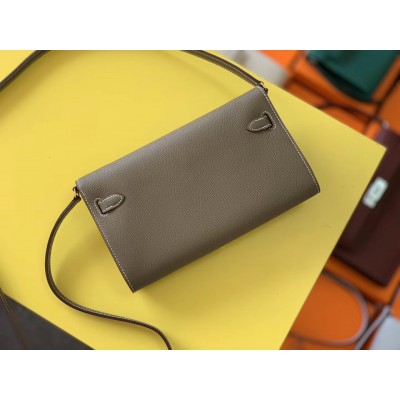 Hermes Kelly Classique To Go Wallet In Taupe Epsom Calfskin LDBS242430