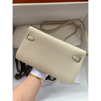 Hermes Kelly Classique To Go Wallet in Craie Epsom Calfskin LDBS242421