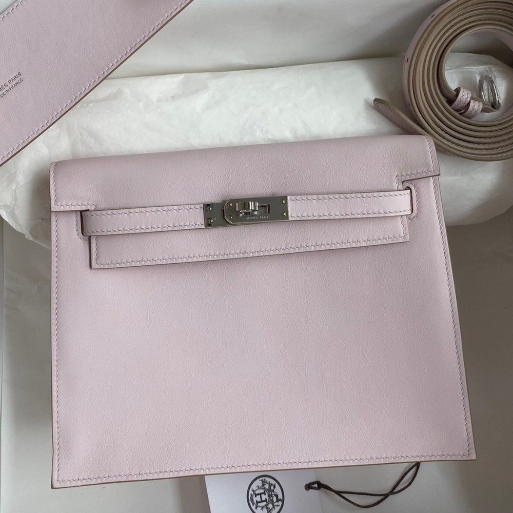 Hermes Kelly Danse II Bag In Mauve Pale Evercolor Calfskin LDBS242439