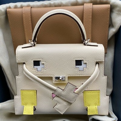 Hermes Kelly Doll Picto Bag in Nata Epsom Calfskin LDBS242447