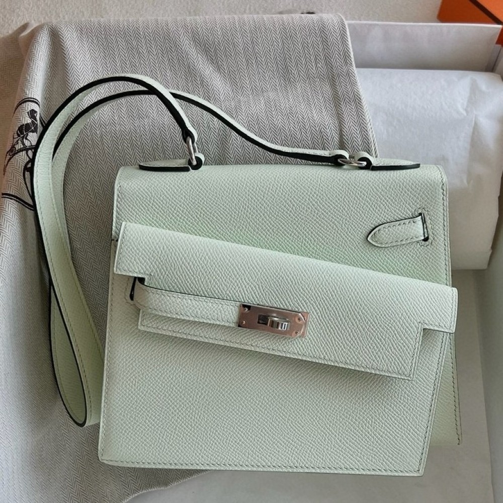 Hermes Kelly En Desordre 20 Handmade Bag in Vert Fizz Epsom Calfskin LDBS242456