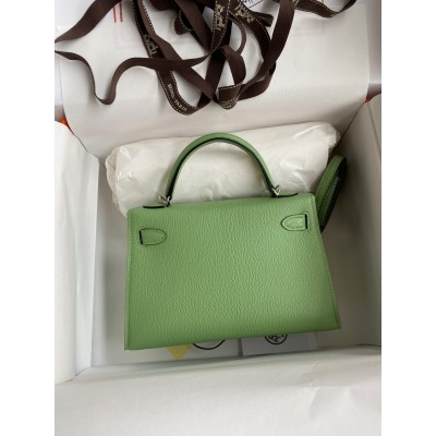 Hermes Kelly Mini II Sellier Handmade Bag In Vert Criquet Chevre Mysore Leather LDBS242558