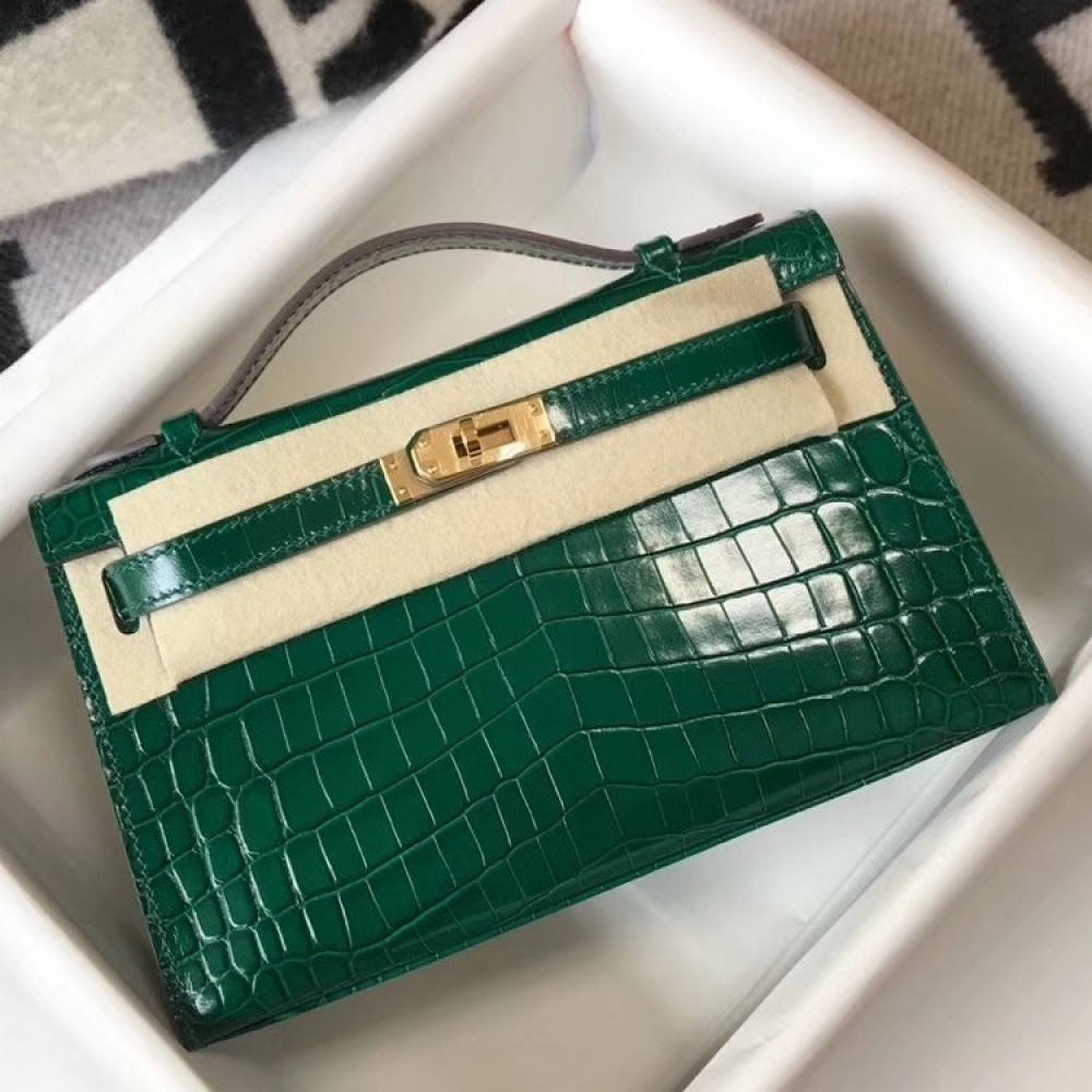 Hermes Kelly Pochette Bag In Green Embossed Crocodile Leather LDBS242573