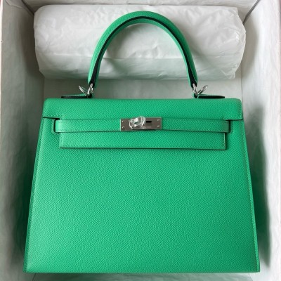 Hermes Kelly Sellier 25 Handmade Bag in Vert Comics Epsom Calfskin LDBS242696