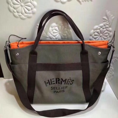 Hermes Khaki Functional Grooming Bag LDBS242736