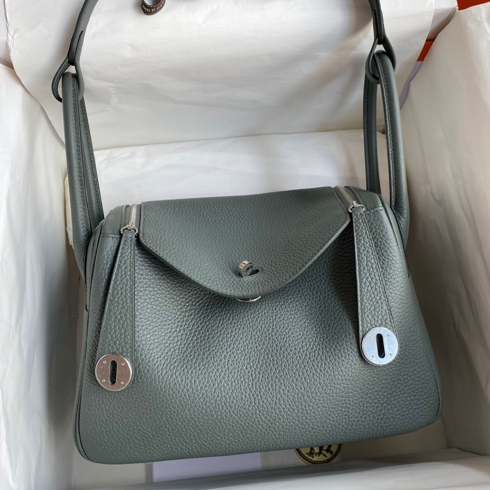 Hermes Lindy 26 Handmade Bag In Vert Amande Clemence Leather LDBS242803