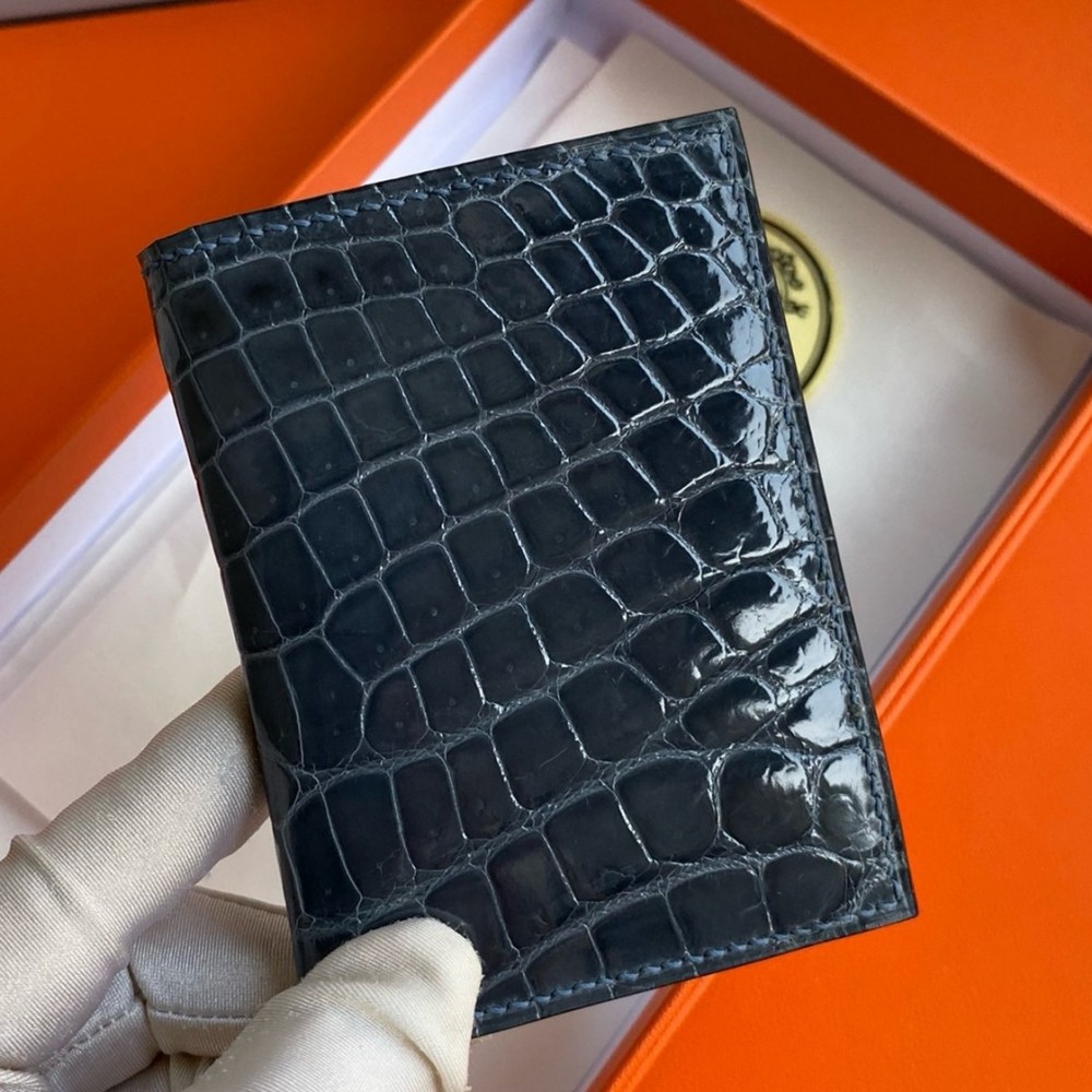 Hermes MC2 Euclide Card Holder in Blue Colvert Shiny Alligator Leather LDBS242852