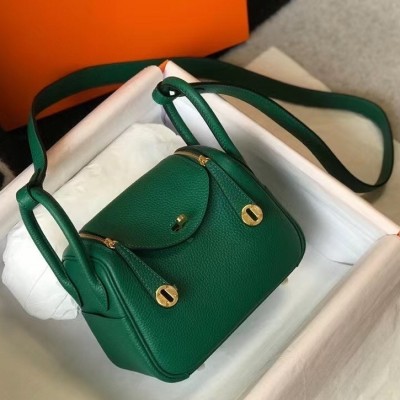 Hermes Mini Lindy Bag In Green Clemence Leather LDBS242938