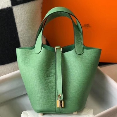 Hermes Picotin Lock 18 Bag In Vert Criquet Clemence Leather LDBS243047