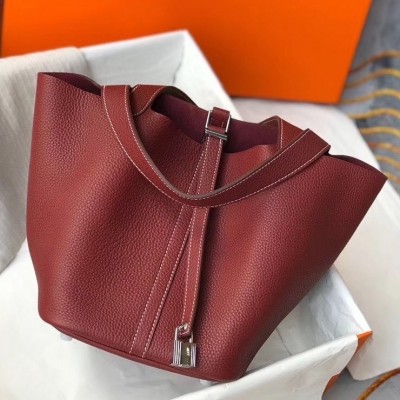 Hermes Picotin Lock 22 Bag In Bordeaux Clemence Leather LDBS243058