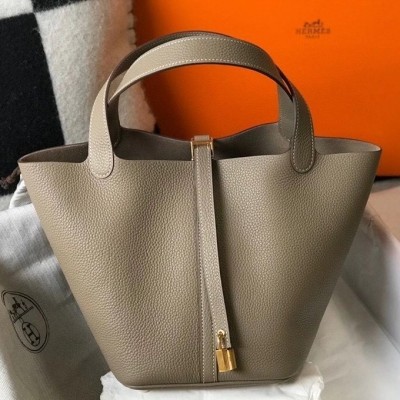 Hermes Picotin Lock 22 Bag In Tourterelle Clemence Leather LDBS243065