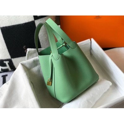 Hermes Picotin Lock 22 Bag In Vert Criquet Clemence Leather LDBS243067