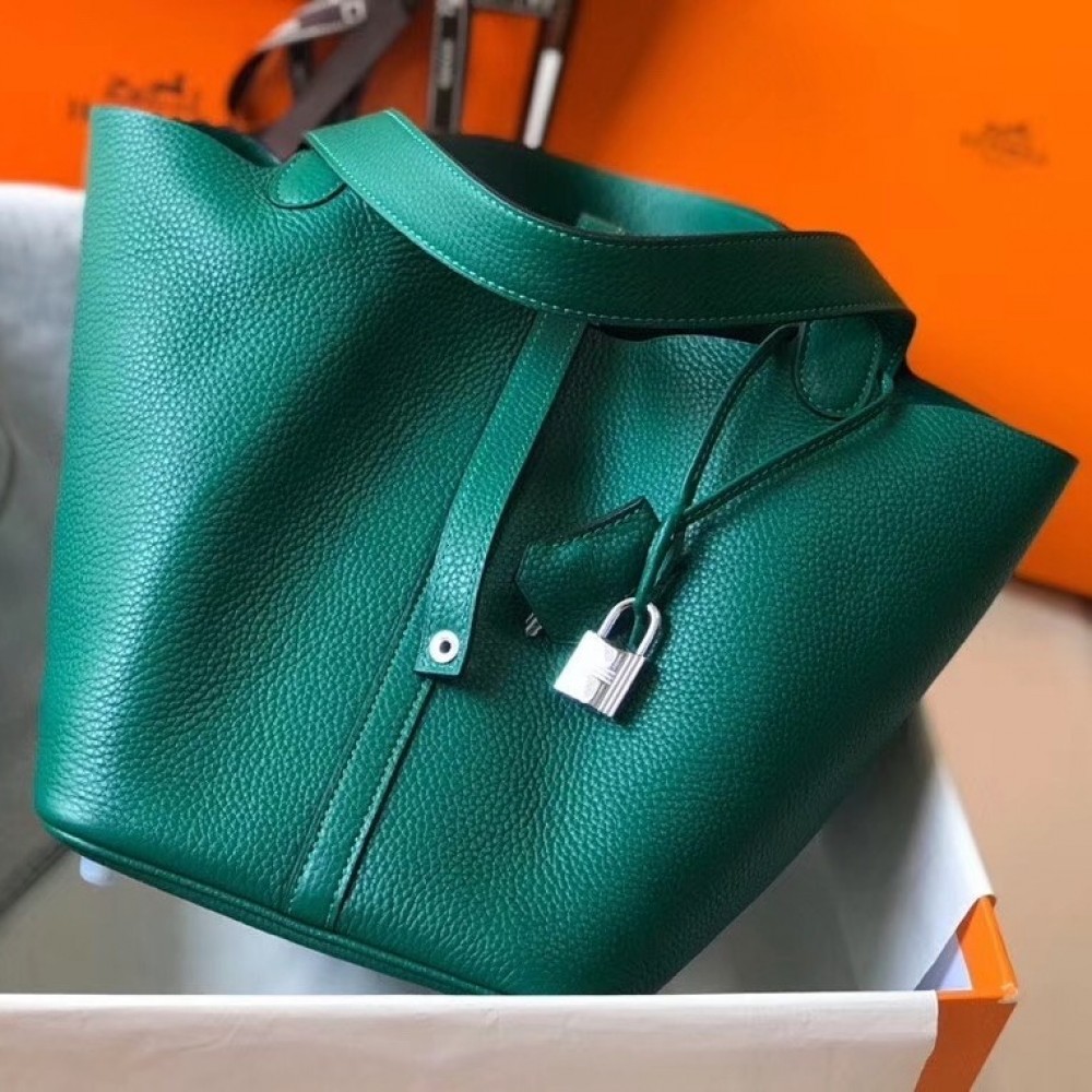 Hermes Picotin Lock 22 Bag In Vert Vertigo Clemence Leather LDBS243068