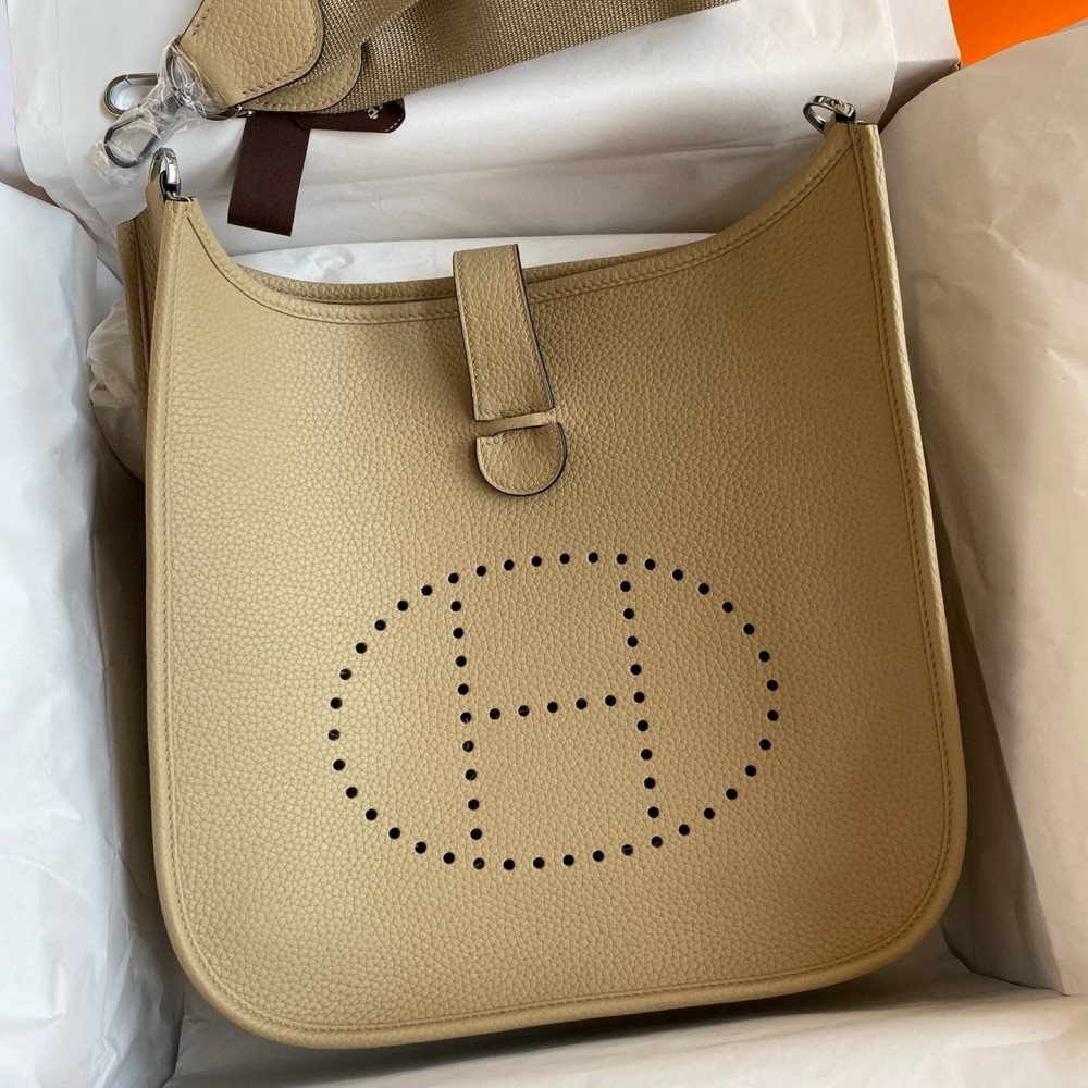 Hermes Evelyne III PM 29 Handmade Bag in Gold Clemence Leather