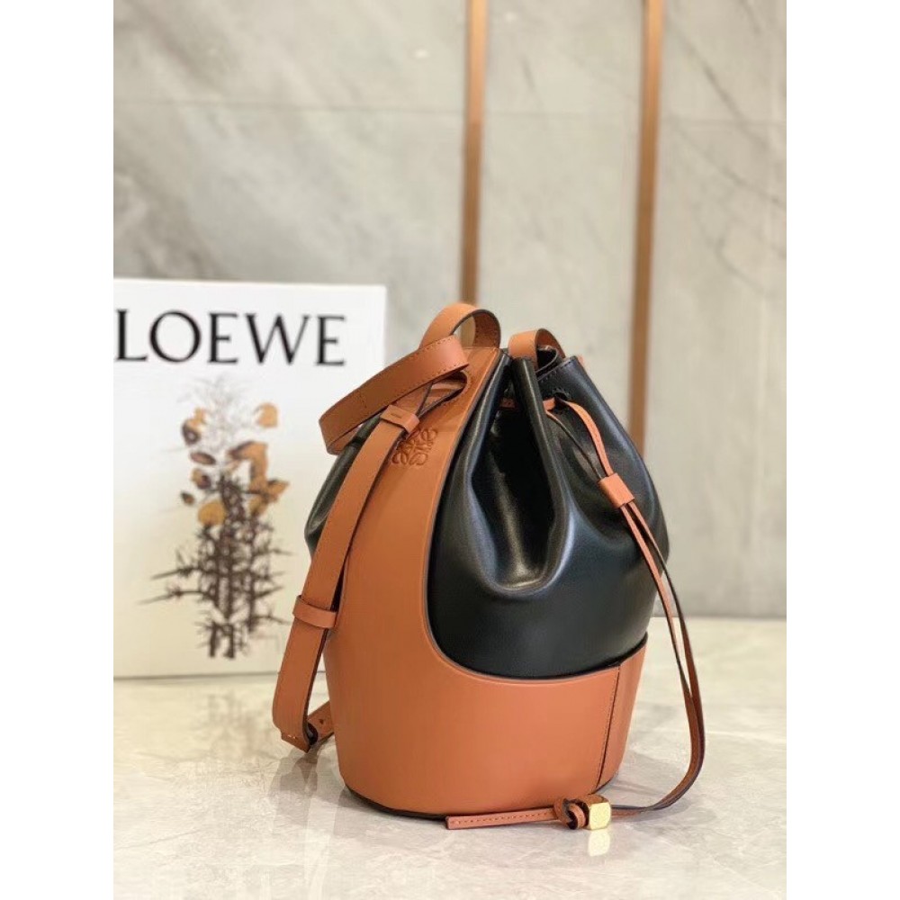 Loewe Medium Balloon Bucket Bag In Black/Tan Calfskin LDBS244385