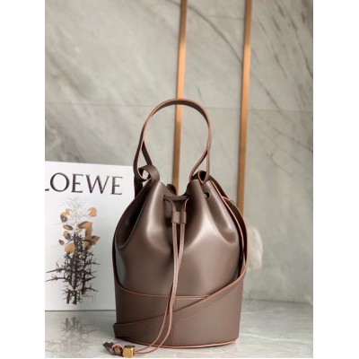 Loewe Medium Balloon Bucket Bag In Taupe Calfskin LDBS244390