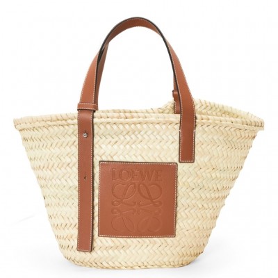 Loewe Medium Basket Bag in Raffia and Brown Calfskin LDBS244391