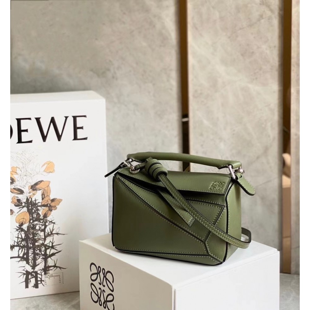 Loewe Puzzle Mini Bag In Avocado Green Calfskin LDBS244490