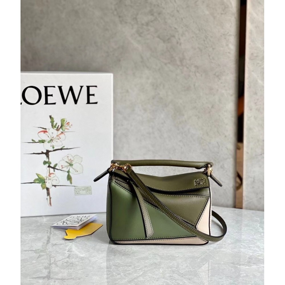 Loewe Puzzle Mini Bag In Green/Oat Calfskin LDBS244495