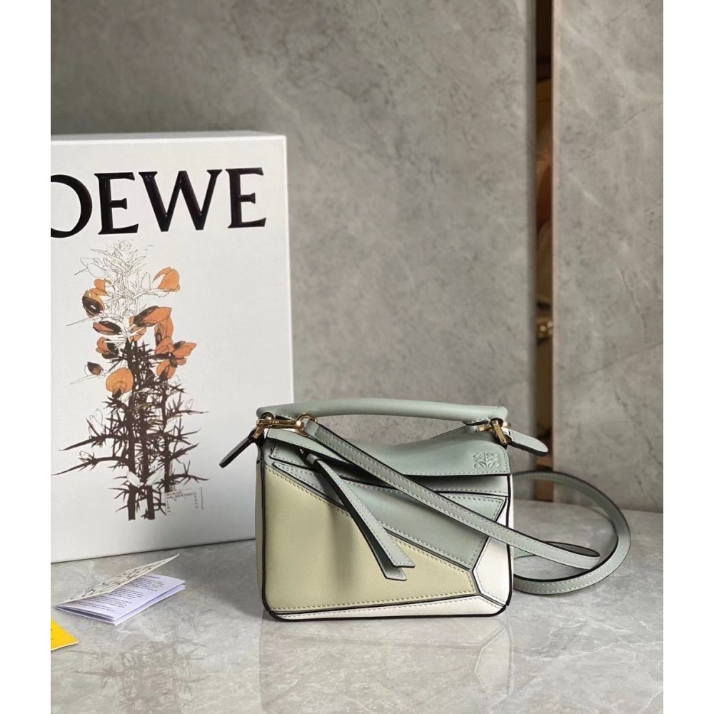 Loewe Puzzle Mini Bag In Grey/Cream/White Calfskin LDBS244496