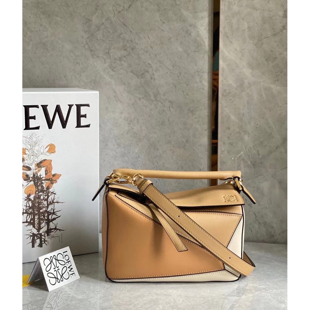 Loewe Puzzle Small Bag In Dune/Warm Desert Calfskin LDBS244511