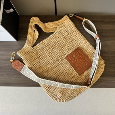 Loewe Slit Tote Bag in Raffia and Calfskin LDBS244524