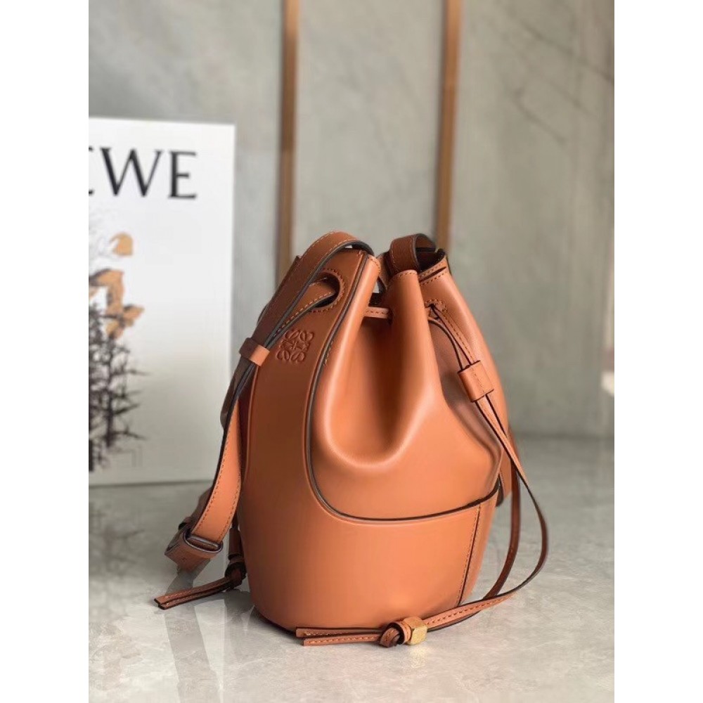 Loewe Small Balloon Bucket Bag In Camel Calfskin LDBS244537