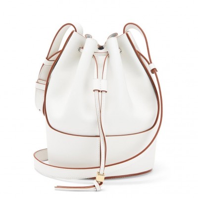 Loewe Small Balloon Bucket Bag In White Calfskin LDBS244541