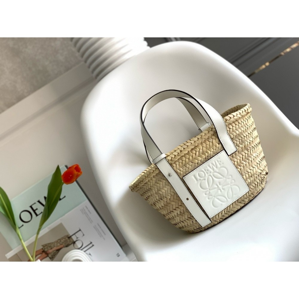 Loewe Small Basket Bag in Raffia and White Calfskin LDBS244544