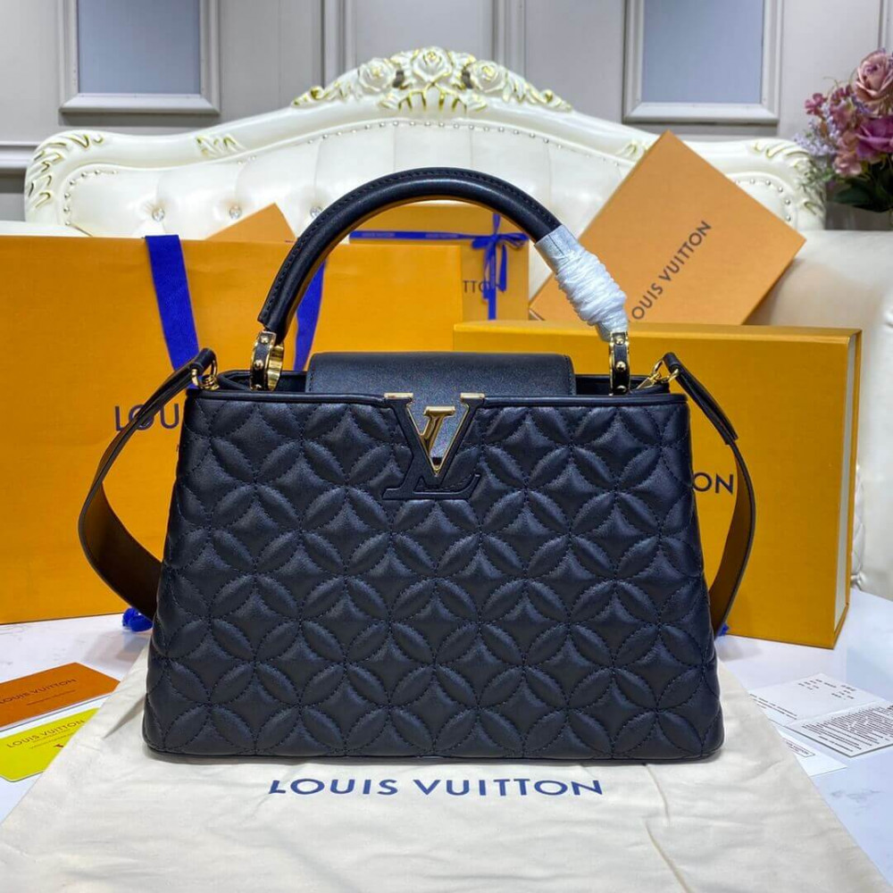 Louis Vuitton Capucines MM Bag In Quilting Lambskin M55366 LDBS16730