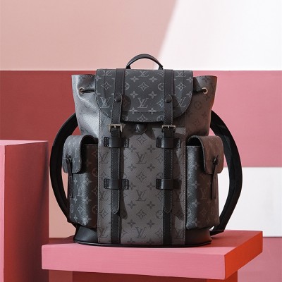 Louis Vuitton Christopher M46331