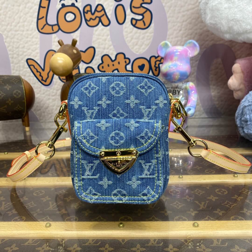 Louis Vuitton Monogram Denim Fairfax Pochette M82948 LDBS17339