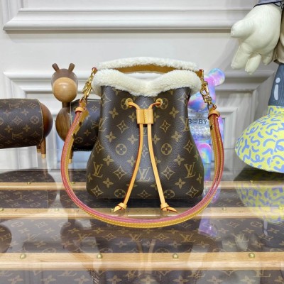 Louis Vuitton Monogram and Shearling Neonoe BB M46319 LDBS17039