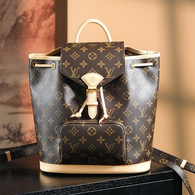 Louis Vuitton Montsouris PM M11198