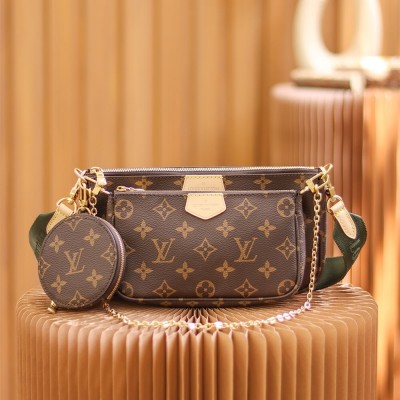 Louis Vuitton Multi Pochette M44813