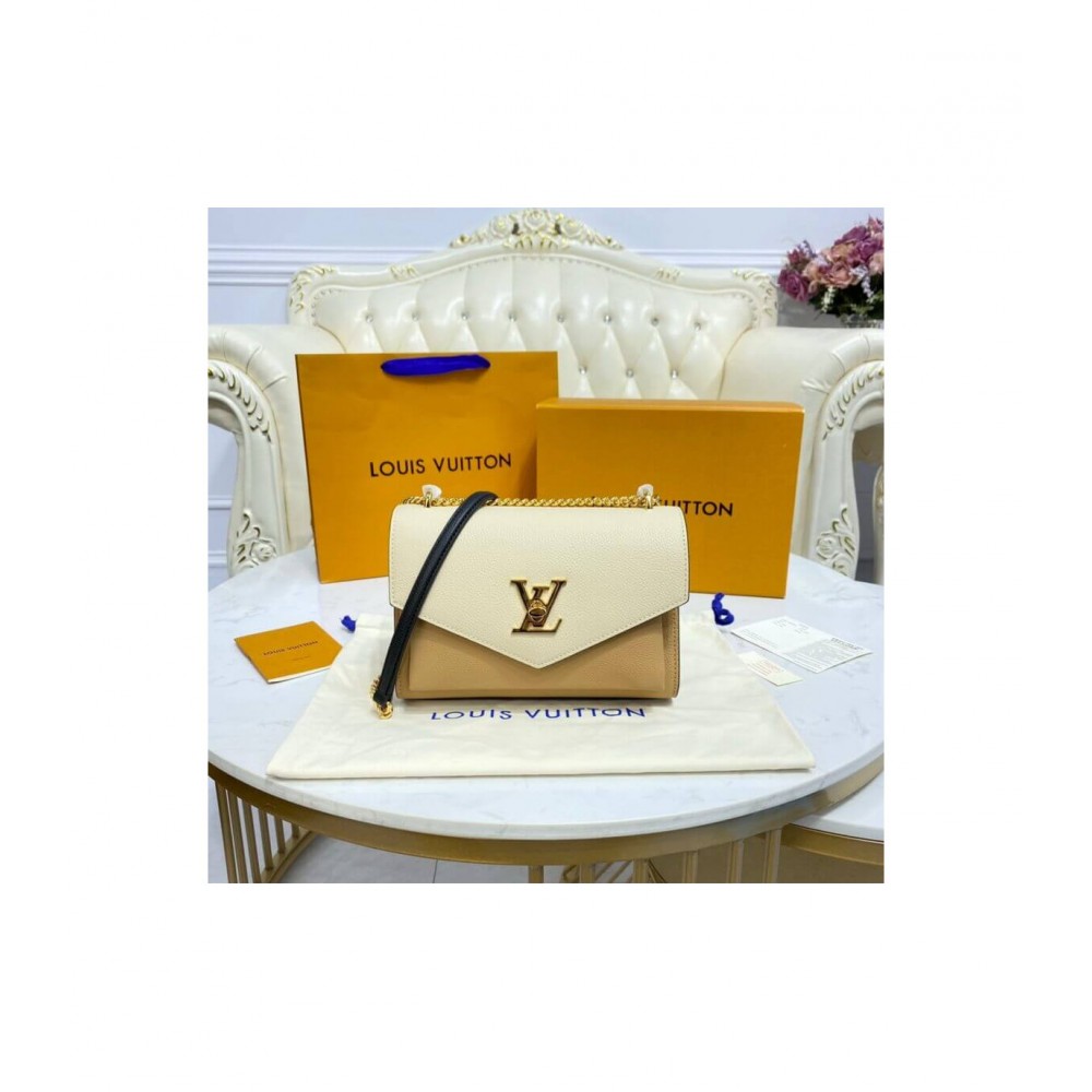 Louis Vuitton MyLockMe Chain Bag M56641 LDBS16925