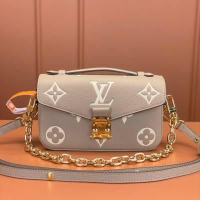 Louis Vuitton Pochette Metis East West M23081