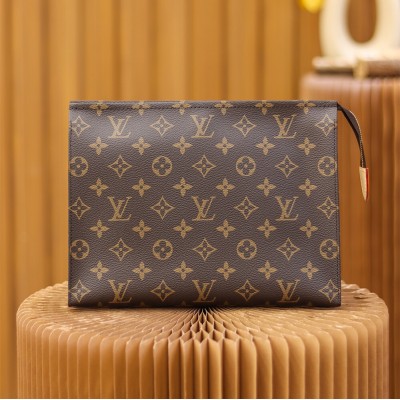 Louis Vuitton Toiletry Pouch M47542